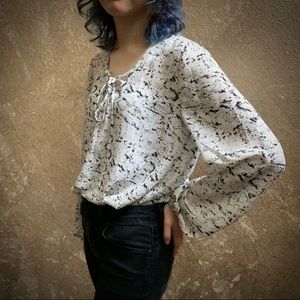 Lightweight lace up snakeskin blouse Eight Sixty small